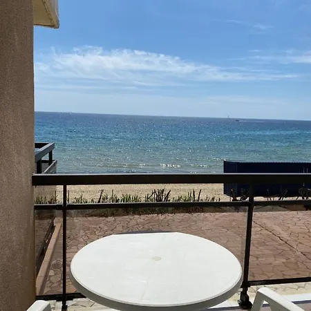 Residence Belle Vue - Chambre 44 * Cavalaire-sur-Mer